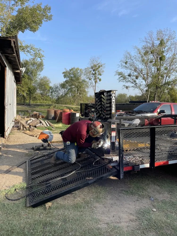 Affordable lawn mowing service in Corsicana, TX by 3T Services