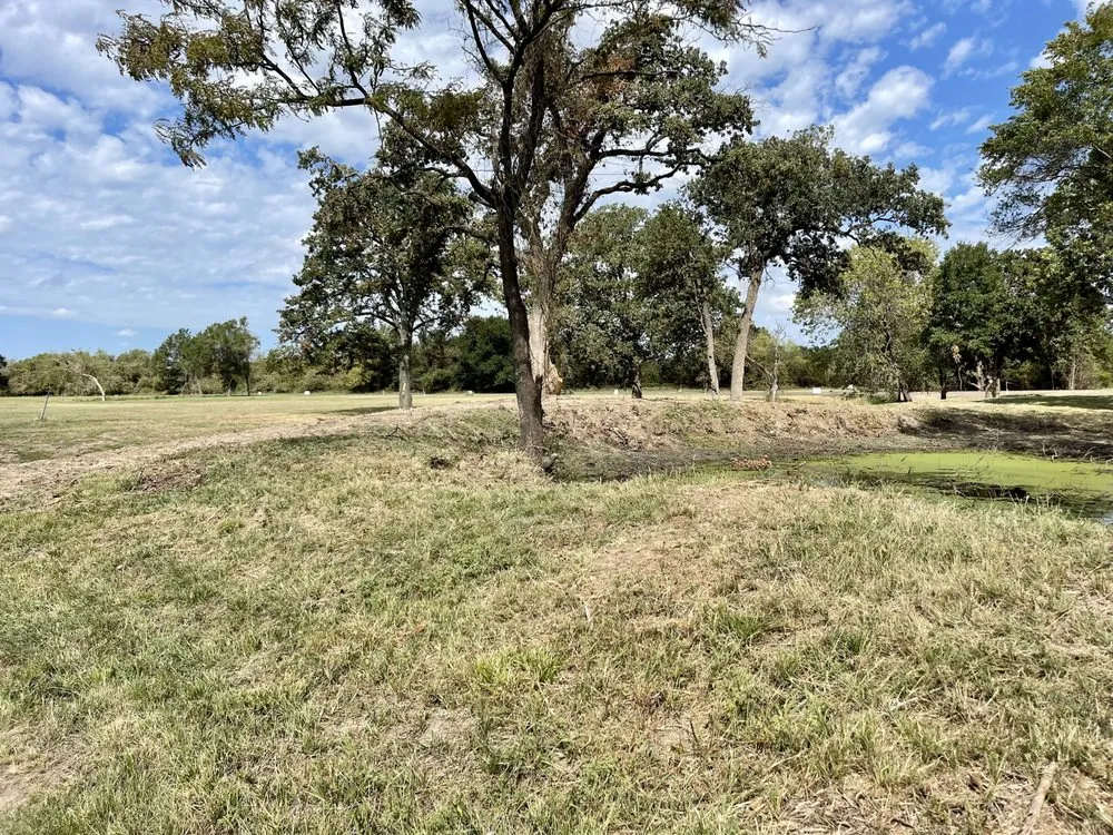 Professional landscape design in Corsicana, TX by 3T Services