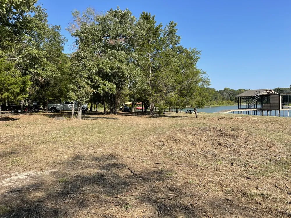 Local yard cleanup service in Corsicana, TX - 3T Services