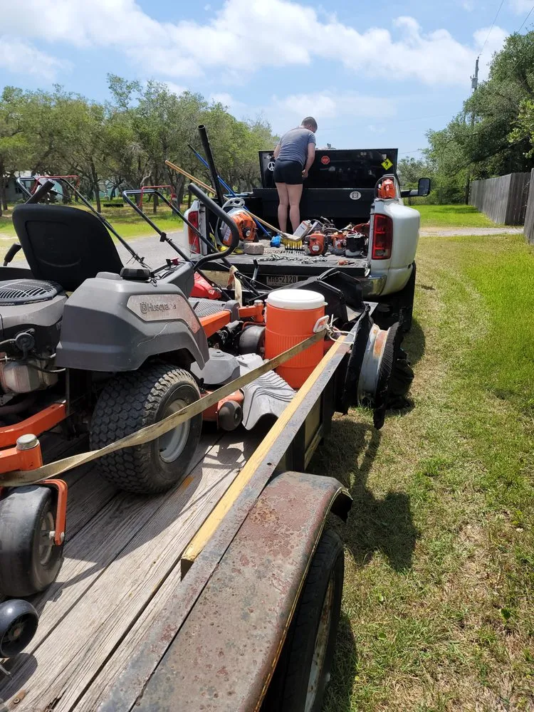 Top-rated yard cleanup service experts serving Aransas Pass, TX - 3tm Lawn Care Company