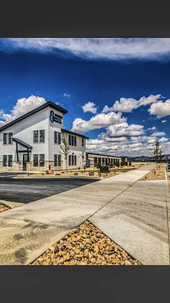 Professional garden landscaping in West Valley City, UT by 4 Corners Landscaping