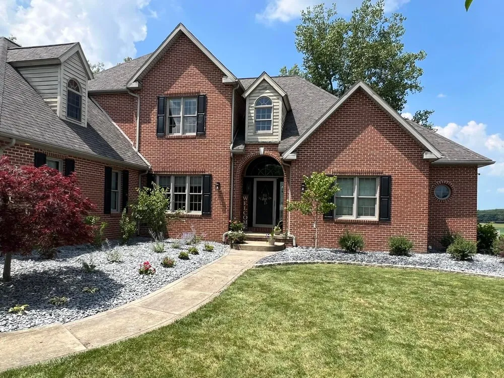 Custom landscaping services in Monroeville, OH - 4 County Lawncare