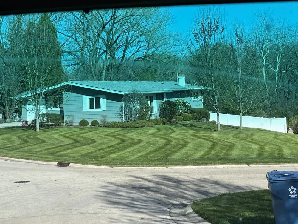 Top-rated landscaping services for year-round maintenance in Pontiac, IL by 4 Elements Lawn To Landscaping