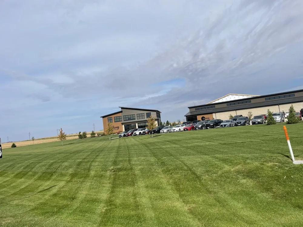 Local yard cleanup service experts serving Pontiac, IL - 4 Elements Lawn To Landscaping