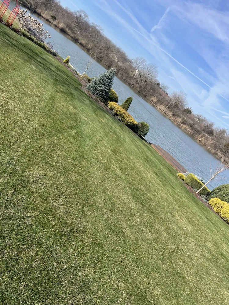 Trusted yard maintenance experts serving Pontiac, IL - 4 Elements Lawn To Landscaping