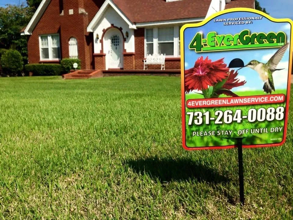 Custom yard maintenance in Ridgely, TN by 4-Evergreen Lawn Service