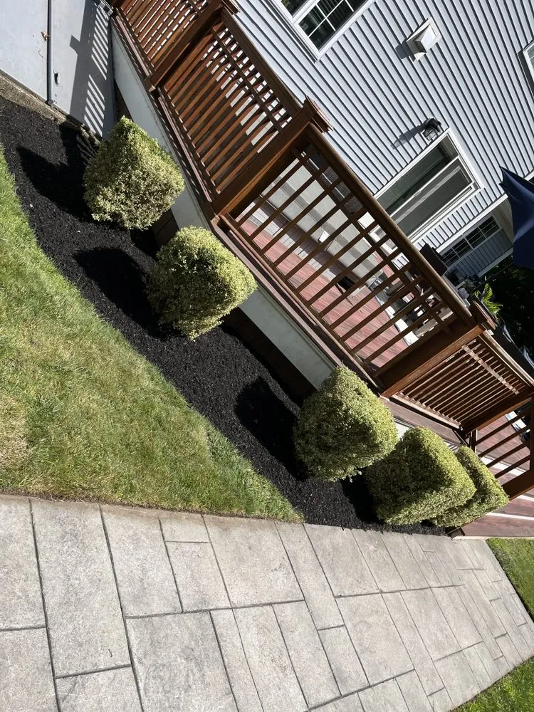 Top-rated garden landscaping experts serving New Bedford, MA - 4 Friends Landscaping