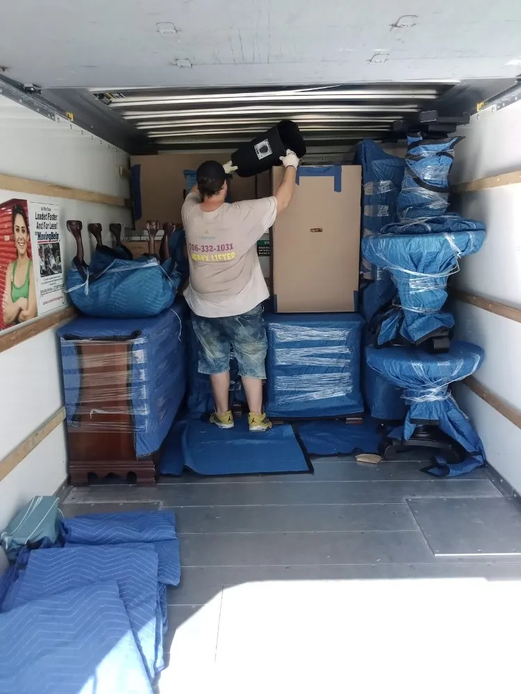 Reliable landscape design experts serving Columbus, GA - 4 Hands Movers