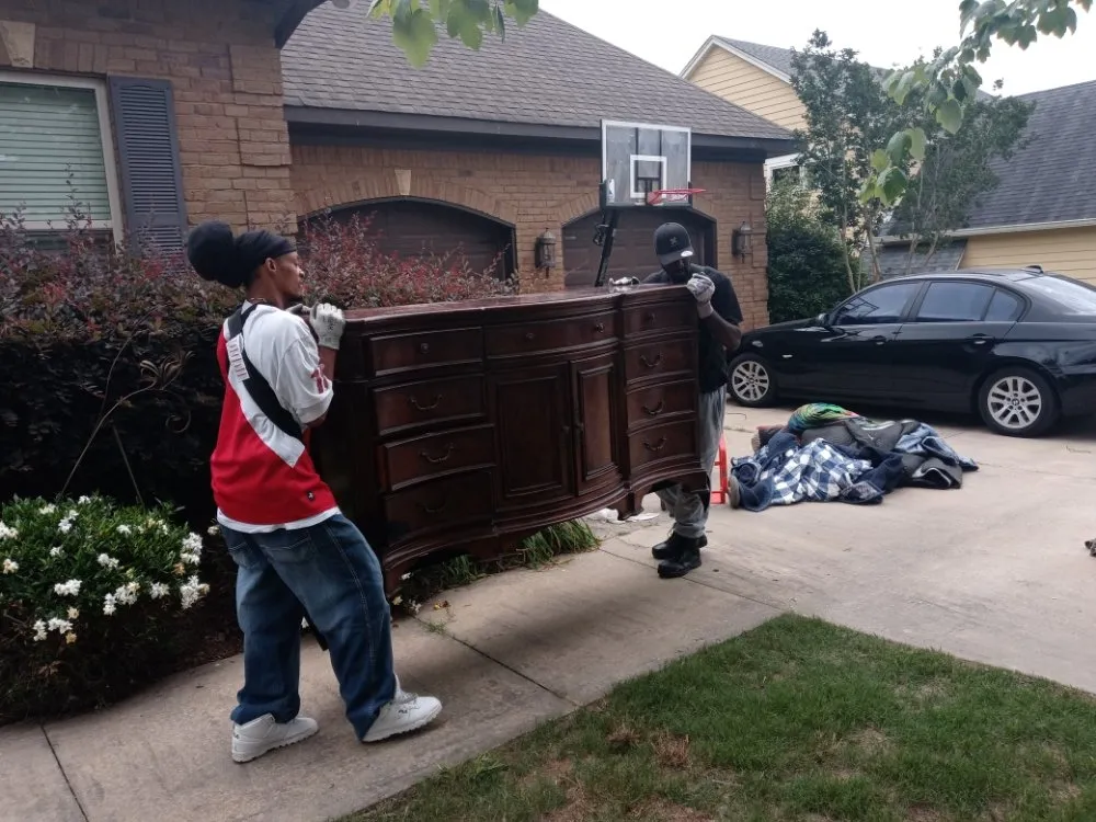 Expert landscape design in Columbus, GA by 4 Hands Movers