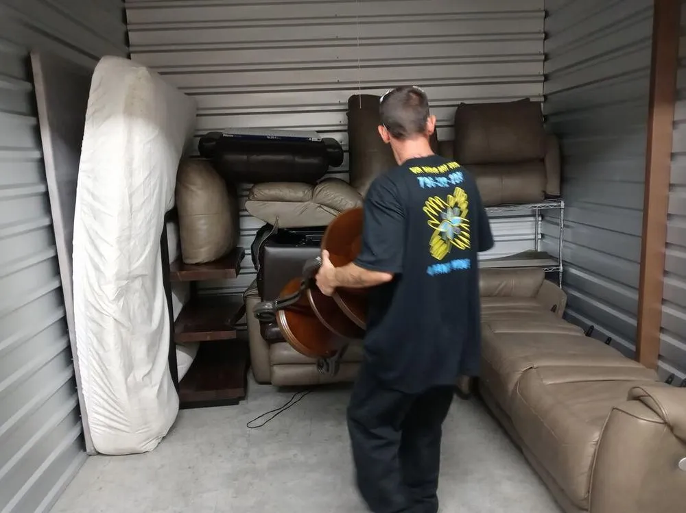 Local lawn care service for beautiful yards in Columbus, GA by 4 Hands Movers