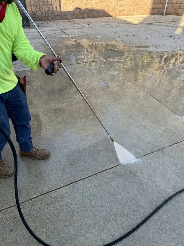 Expert lawn care service for residential properties across Camarillo, CA - 4 Liberty Services