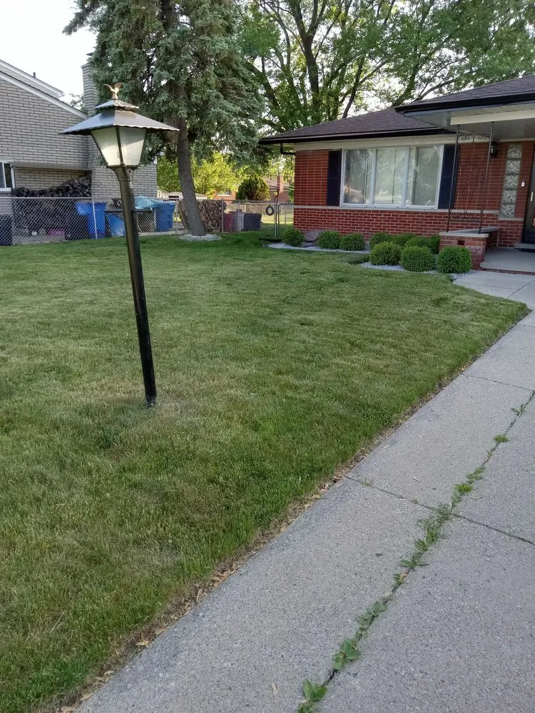 Professional landscaping services for homes in Roseville, MI by 4 L's Landscaping