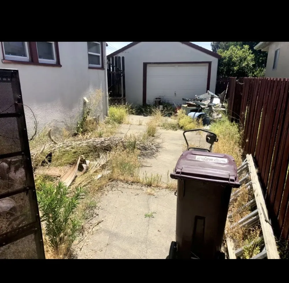 Affordable garden landscaping in Stockton, CA by 4 Men Labor Crew