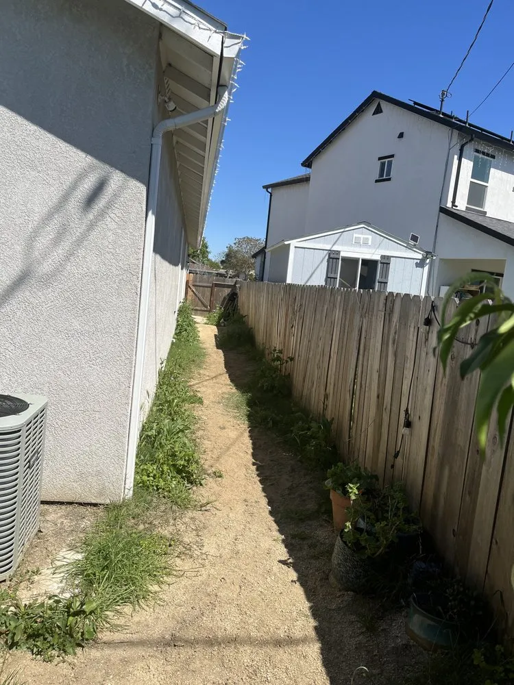 Custom lawn care service for outdoor upgrades across Stockton, CA - 4 Men Labor Crew