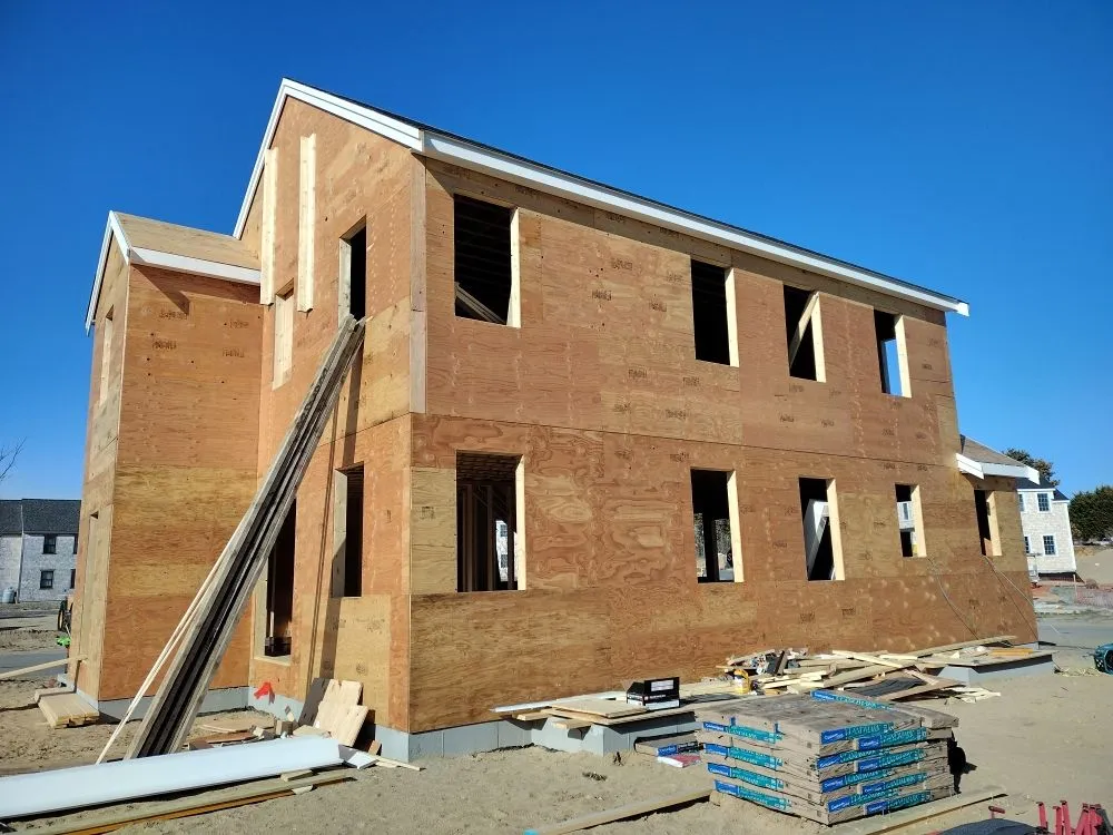 Top-rated yard cleanup service in Acton, MA - 4 Paws Outdoor Service