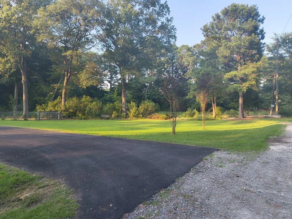 Affordable lawn care service experts serving Gloucester Point, VA - 4 Points Lawn Care