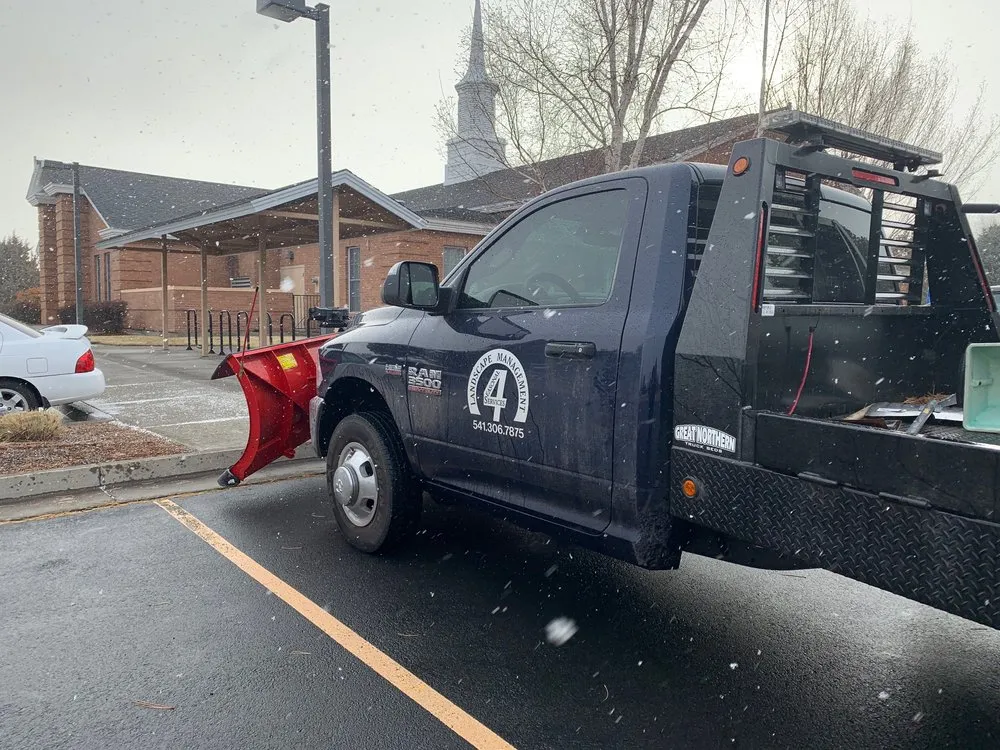 Top-rated yard maintenance in Bend, OR - 4 Seasonal Services