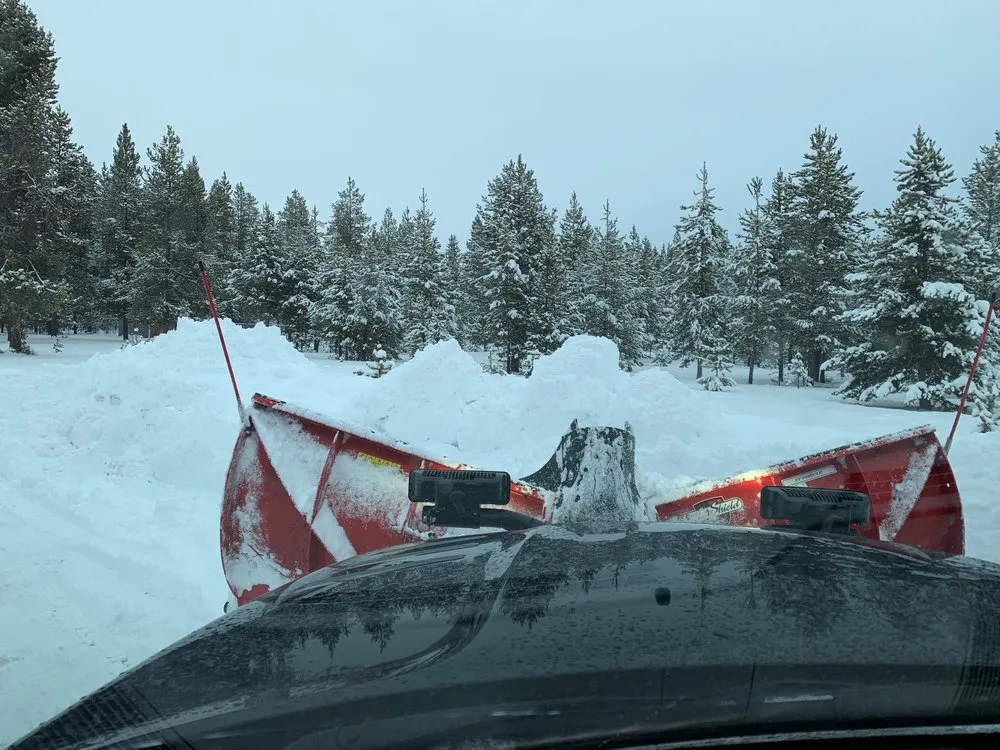 Professional lawn mowing service in Bend, OR - 4 Seasonal Services