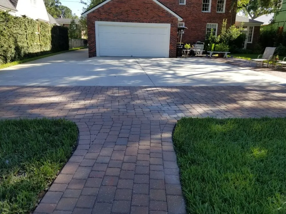 Reliable garden landscaping experts serving Jacksonville, FL - 4 Seasons Complete Home Care