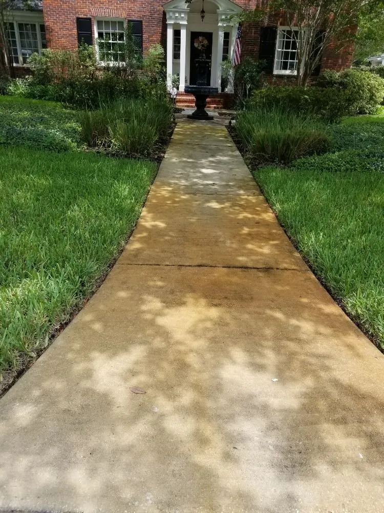 Custom garden landscaping in Jacksonville, FL - 4 Seasons Complete Home Care