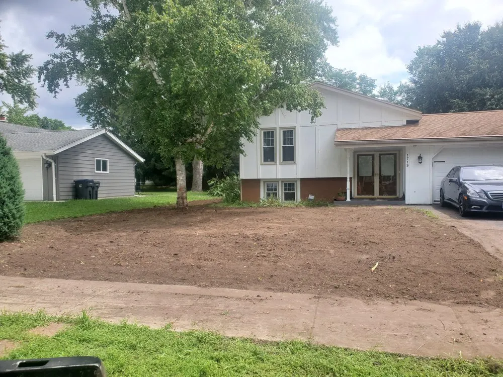 Reliable yard maintenance experts serving Germantown, WI - 4 Seasons Landscape and Design