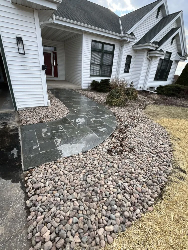 Top-rated yard maintenance experts serving West Milwaukee, WI - 4 Seasons Landscape Mulch & More