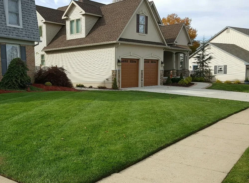 Expert landscape installation experts serving Clementon, NJ - 4 Seasons Landscaping & Lawn Care