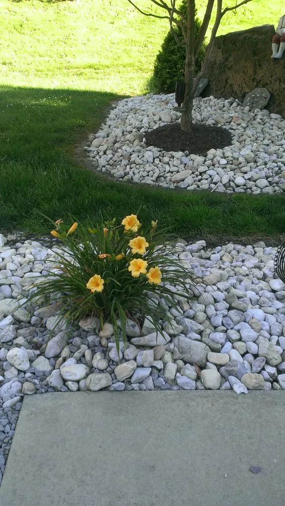 Top-rated landscaping services with custom design across Apollo, PA - 4 Seasons Landscaping