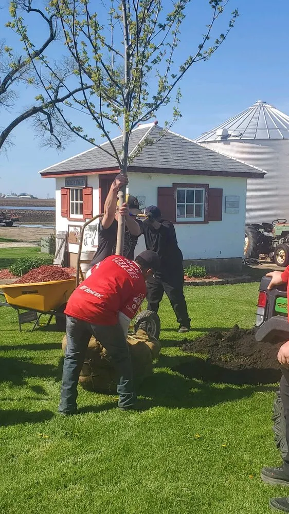 Reliable landscape design in Yorkville, IL by 4 Seasons Landscaping Plus