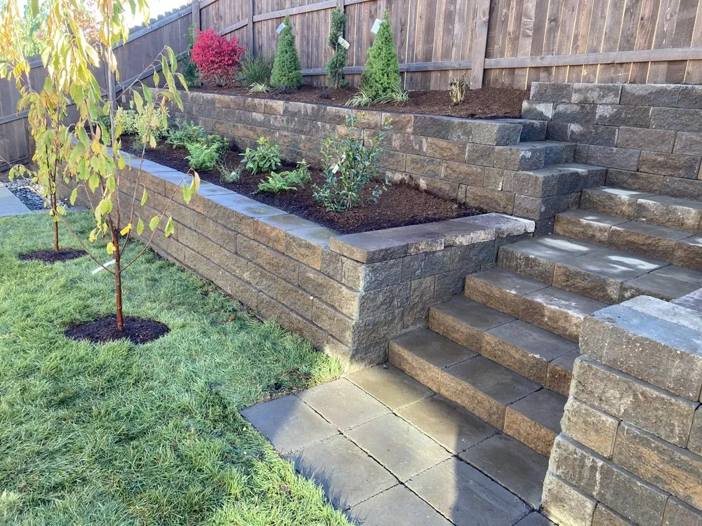 Top-rated yard maintenance experts serving Vancouver, WA - 4 Seasons Landscaping