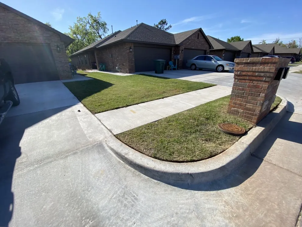 Top-rated landscape design in Edmond, OK - 4-Seasons Lawn & Landscaping