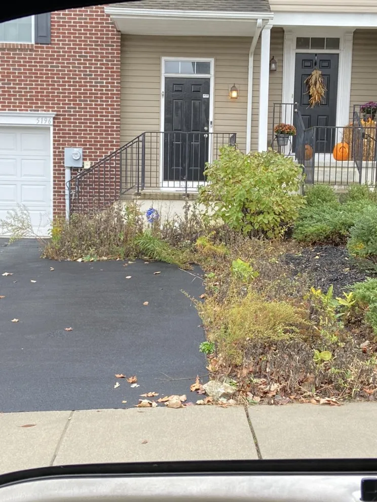 Professional lawn care service in Bethlehem, PA by 4 Seasons Lawn and Land