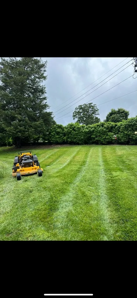 Custom lawn mowing service for residential properties in Chattanooga, TN by 4 Seasons Lawn Maintenance