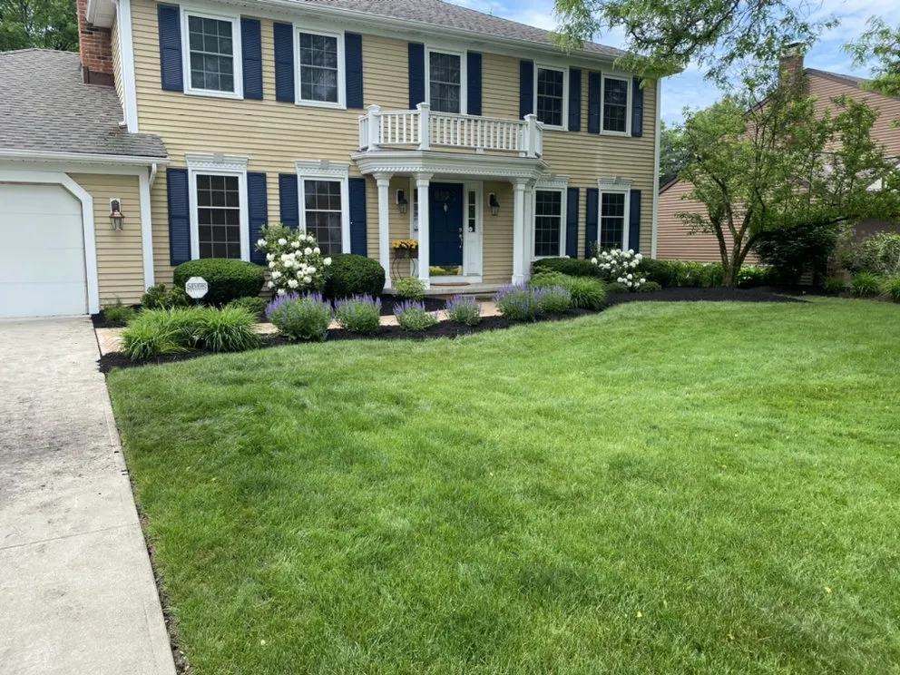 Top-rated lawn care service in Berea, OH - 4 Seasons Lawncare