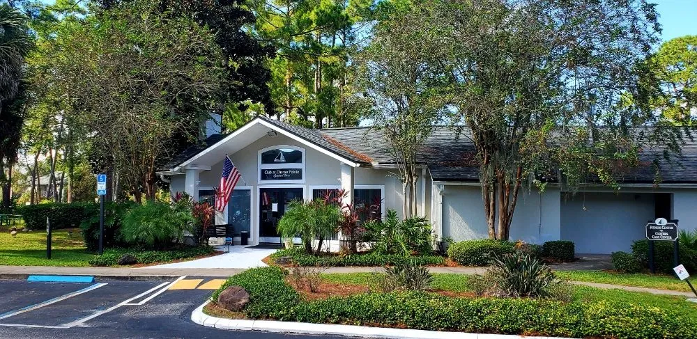 Local yard cleanup service for beautiful yards in Atlantic Beach, FL by 4 Seasons Maintenance Group