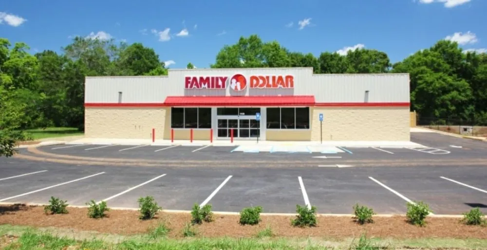 Top-rated yard cleanup service experts serving Atlantic Beach, FL - 4 Seasons Maintenance Group