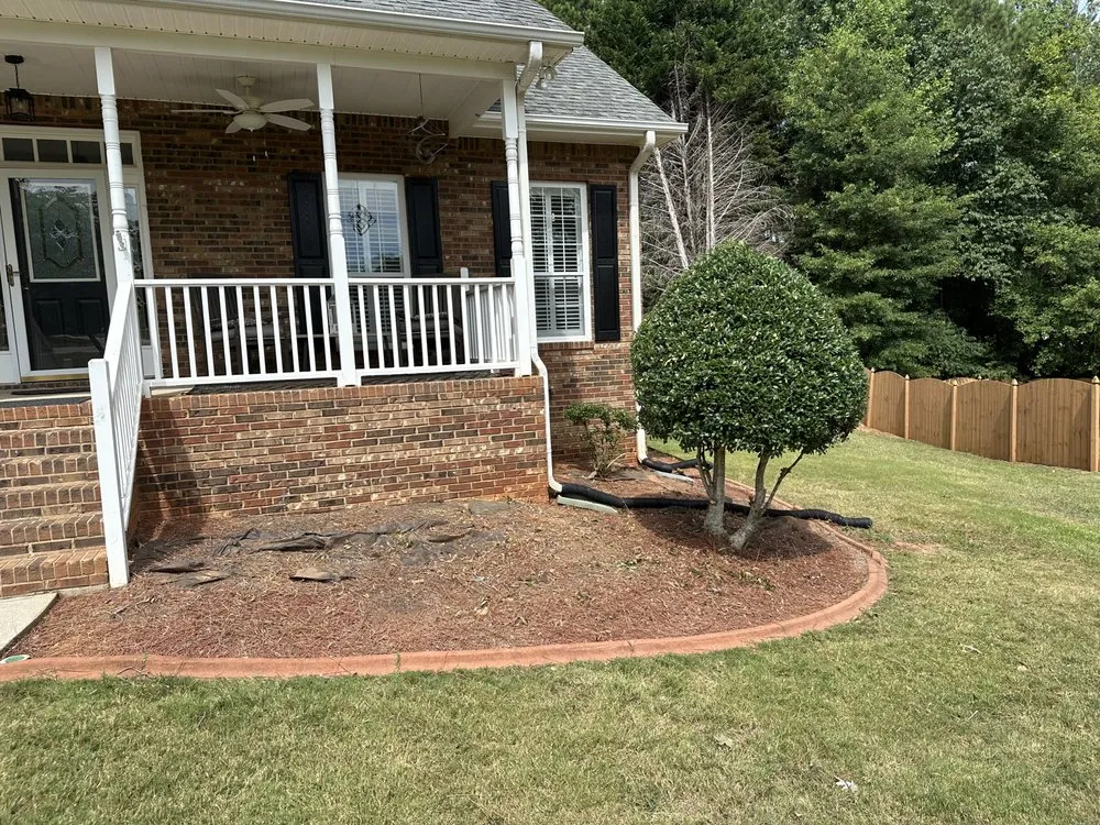 Custom lawn care service experts serving McDonough, GA - 4 Seasons Outdoor
