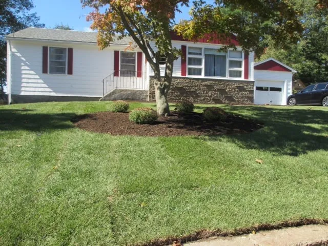 Local lawn care service in Coventry, RI - 4 Site Lawn and Landscape