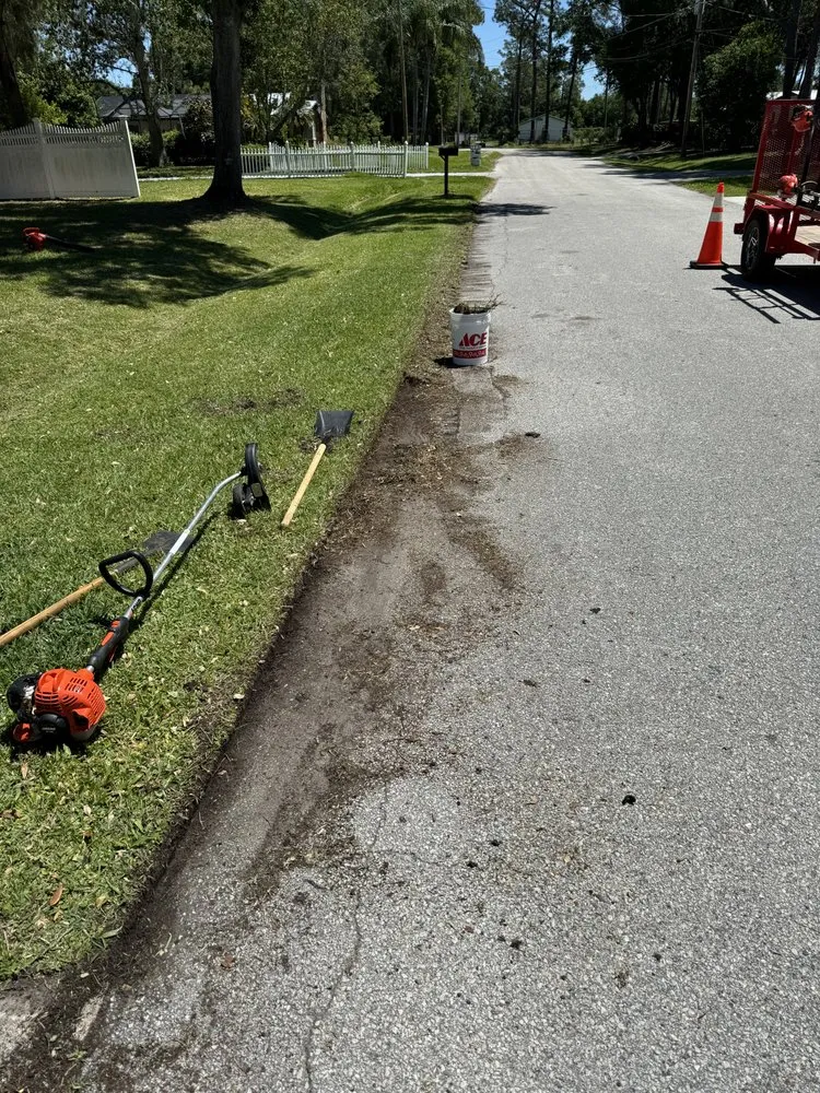 Custom landscape installation for beautiful yards across Auburndale, FL - 4 Step Lawns