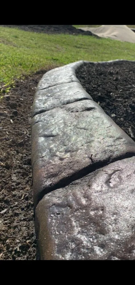 Affordable landscape design experts serving Hot Springs, AR - 4 Suns Landscape & Curbing