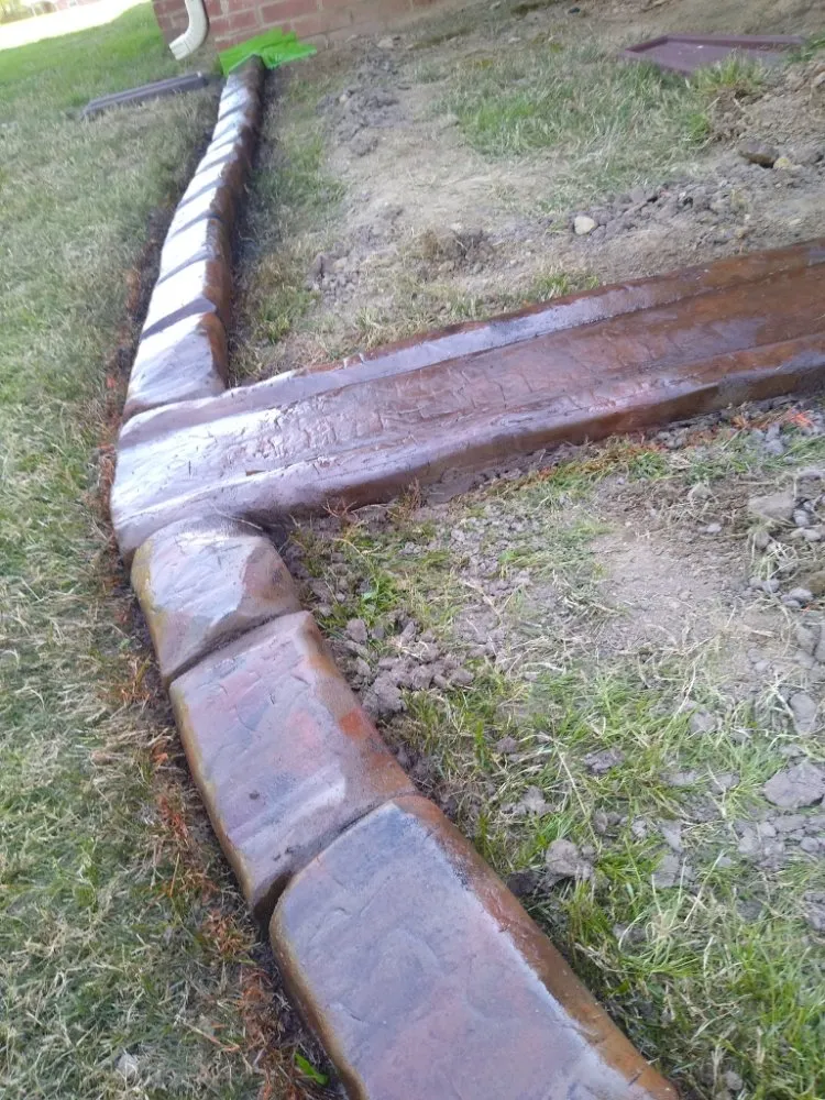 Top-rated garden landscaping for outdoor upgrades in Hot Springs, AR by 4 Suns Landscape & Curbing