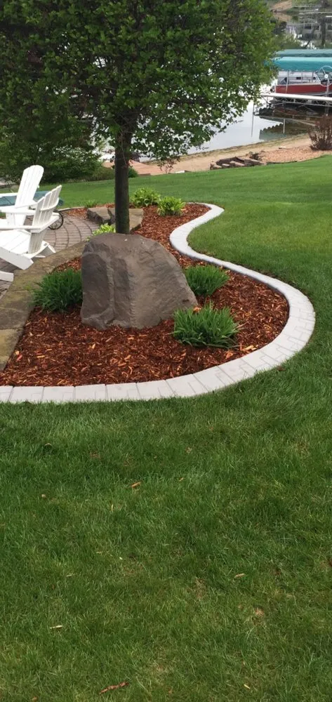 Top-rated landscaping services in Hot Springs, AR - 4 Suns Landscape & Curbing