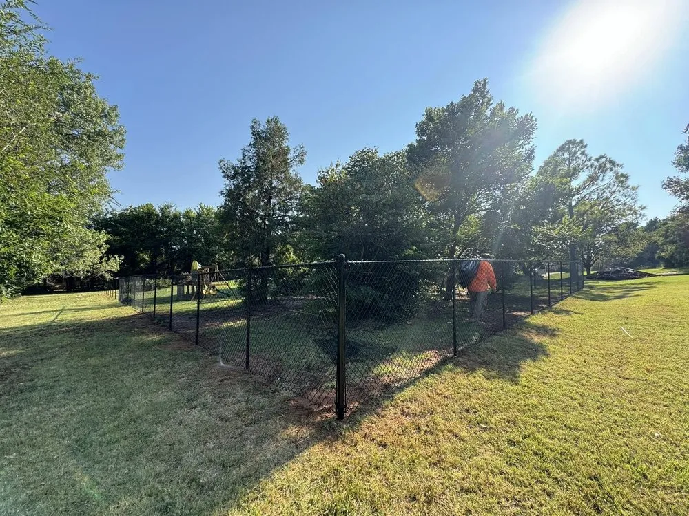 Top-rated yard cleanup service in Oklahoma City, OK by 405 Outdoor Living