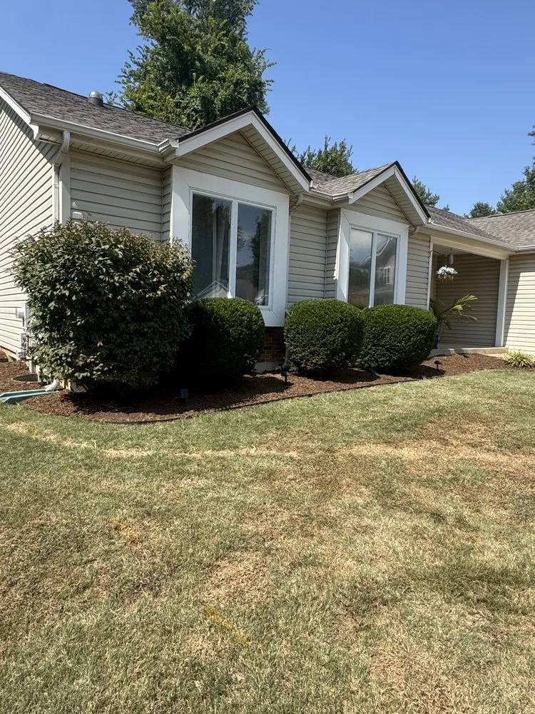 Top-rated landscaping services for residential properties in Saint Louis, MO by 444 Lawns