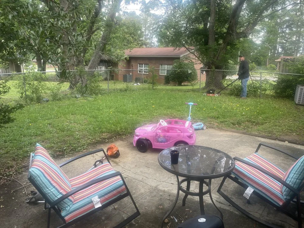 Expert yard maintenance for year-round maintenance in Warner Robins, GA by 478 Lawn Care