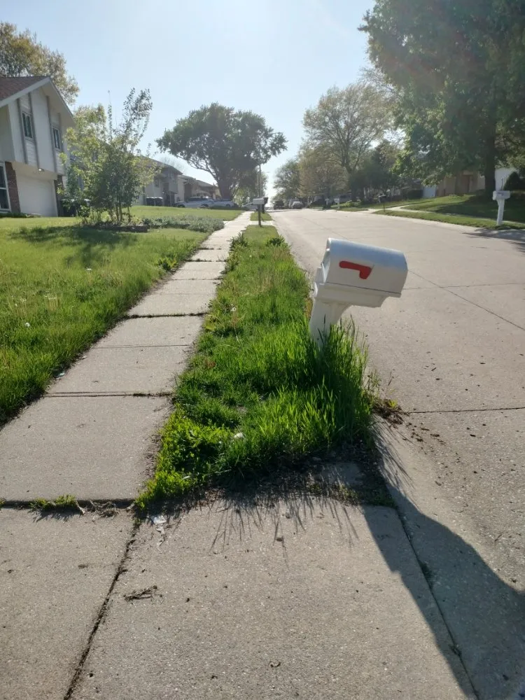 Affordable lawn care service for year-round maintenance across South Sioux City, NE - 4Bros Lawncare