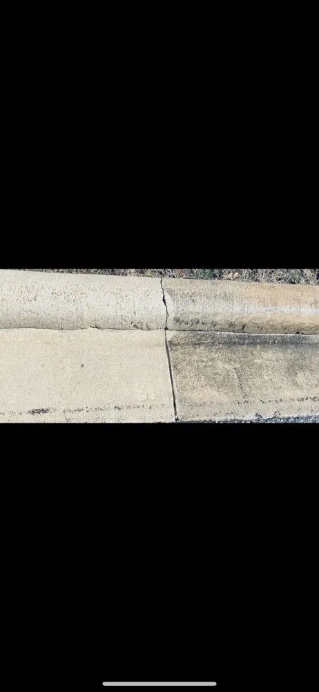 Expert garden landscaping for year-round maintenance in Lampasas, TX by 4E Lawn Care & Power Washing