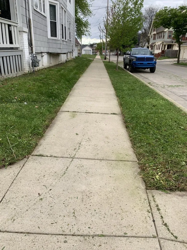 Top-rated landscaping services for outdoor upgrades across Milwaukee, WI - 4Ever Green Lawn Care & Services