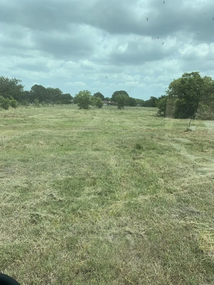 Professional lawn mowing service in Royse City, TX by 4G Tractor Mowing