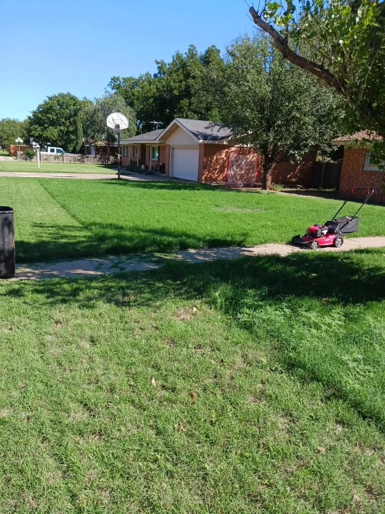 Reliable lawn care service experts serving Tahoka, TX - 4J's lawn care service